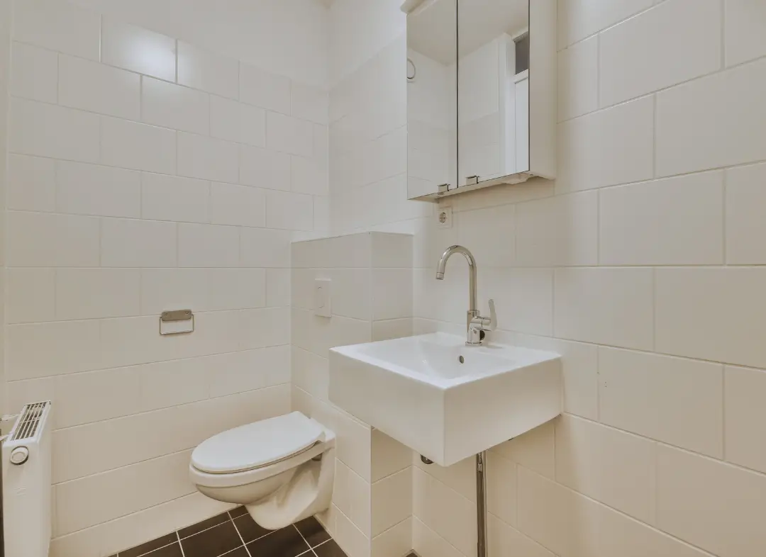 Pose WC Suspendu Redessan